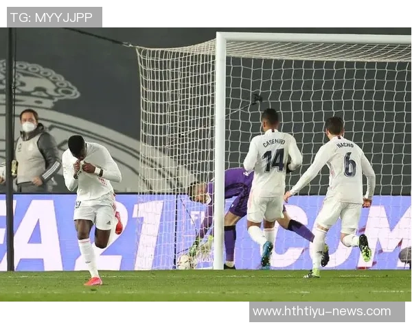 维尼修斯马德里住宅突发火灾桑拿房毁于一旦所幸无人员伤亡 维尼修斯马德里住宅突发火灾桑拿房毁于一旦所幸无人员伤亡