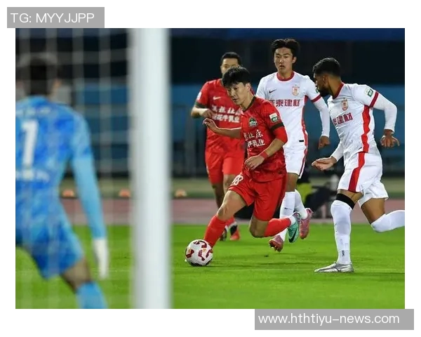 上海海港即将引援岳鑫卢永涛加盟在即助力球队新赛季 上海海港即将引援岳鑫卢永涛加盟在即助力球队新赛季