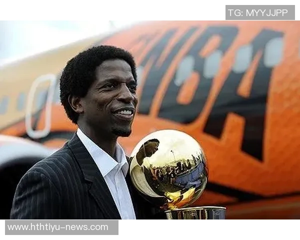 老詹的自律精神训练师布里克利揭秘提前两小时到场的秘密